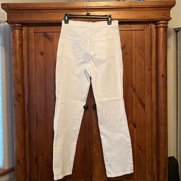 New Gloria Vanderbilt White Highwaisted Mom Jeans - Picture 5 of 8
